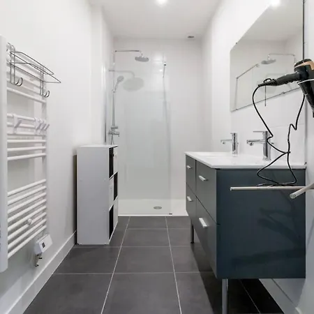 Qualite 4 Etoiles Dans Un Partage Apartment *